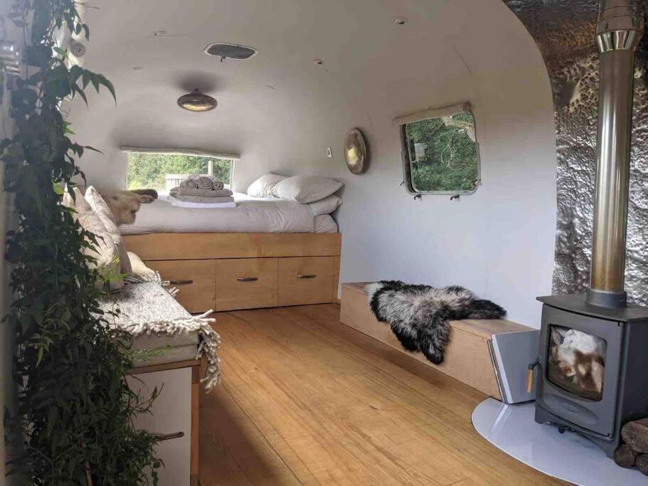 Airstream, Vintage American Caravan & Hottub Ashburton Exteriér fotografie